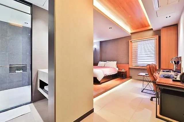 Jeonggwan Raum Motel Busan