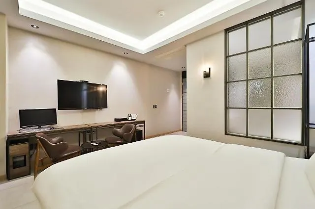 Jeonggwan Raum Motel Busan
