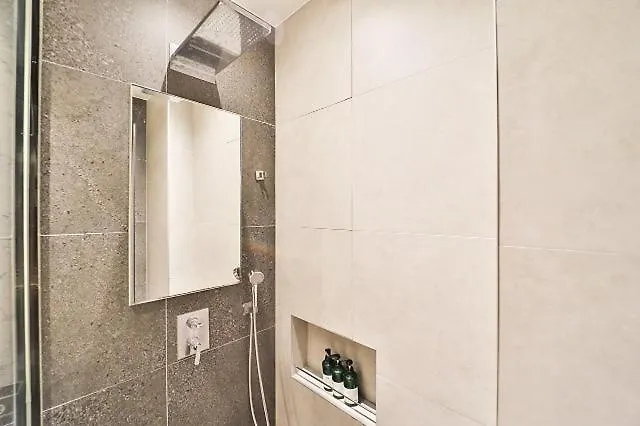 Motel Jeonggwan Raum *