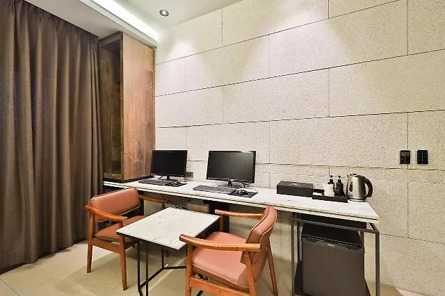 Jeonggwan Raum Motel *
