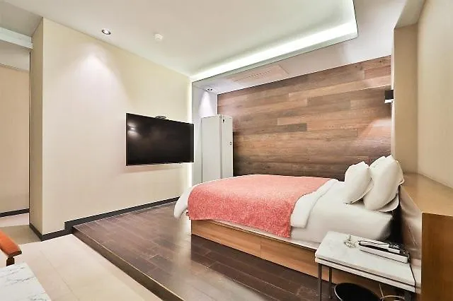 Jeonggwan Raum Motel *