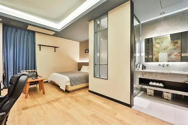 Jeonggwan Raum Motel Busan