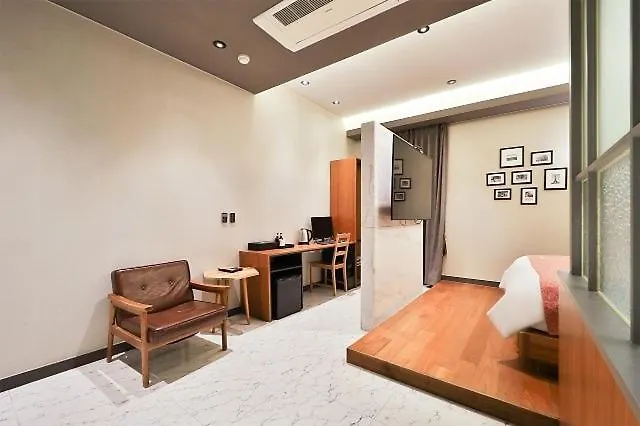 Jeonggwan Raum Motel